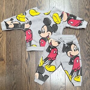 Zara Baby Disney Sweatsuit 6-9months